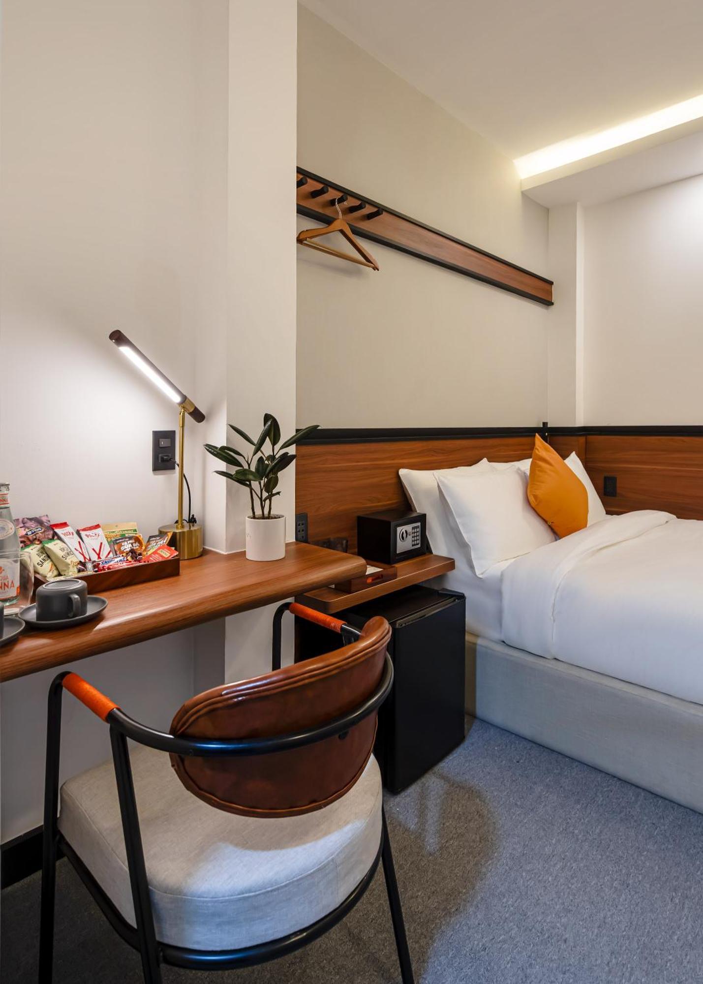 Metrolux Contemporary